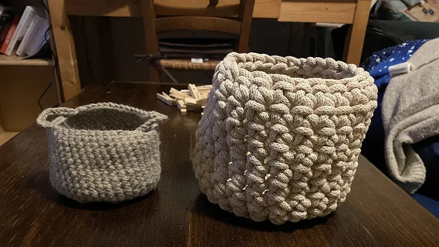pots_de_rangement_tricot_macrame_decoration_interieure_originale_artisanale_mercerie_bourg_oisans webp